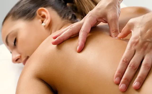 Massoterapia. Cos’è, a cosa serve. Massoterapia: Vantaggi e Controindicazioni. Prenotazioni online presso il poliambulatorio di Busto Arsizio